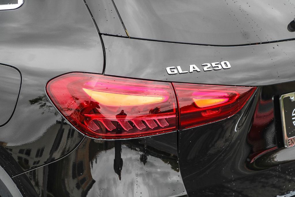 used 2025 Mercedes-Benz GLA 250 car, priced at $39,650