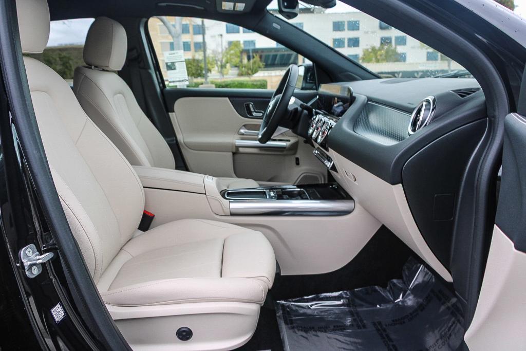 used 2025 Mercedes-Benz GLA 250 car, priced at $39,650