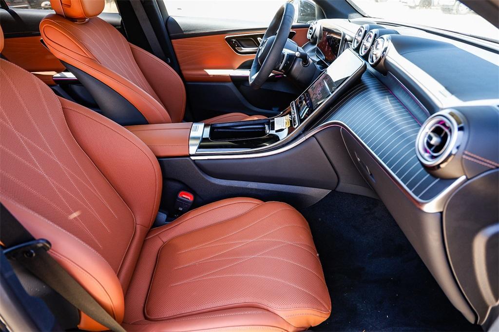 new 2025 Mercedes-Benz GLC 300 car, priced at $73,895