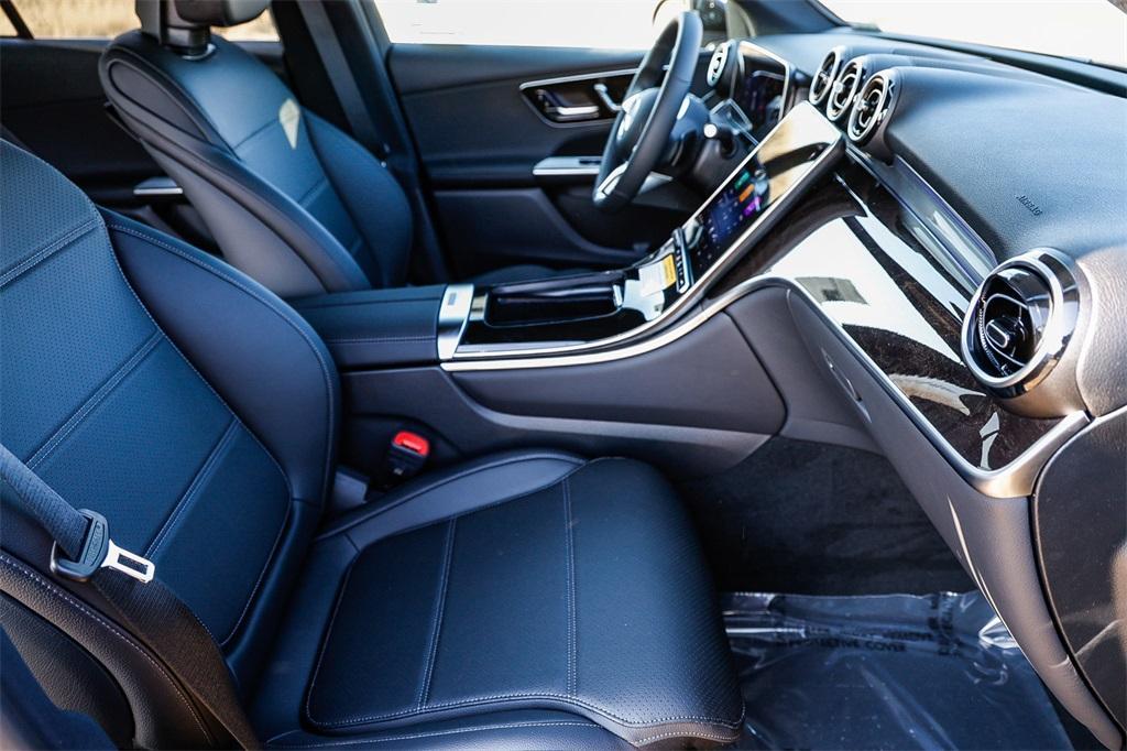 new 2025 Mercedes-Benz GLC 300 car, priced at $51,505