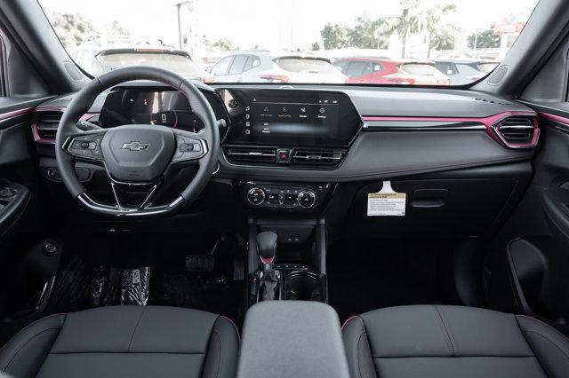 new 2025 Chevrolet TrailBlazer car, priced at $32,304