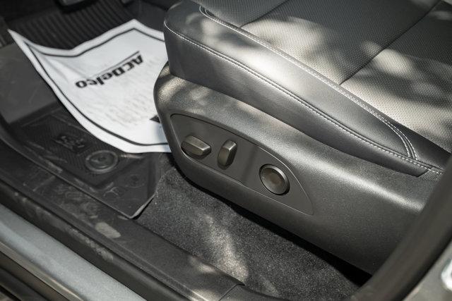 new 2026 Chevrolet Traverse car, priced at $48,390