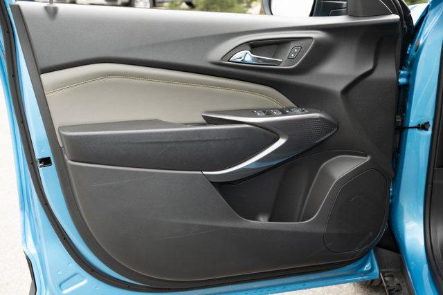 new 2025 Chevrolet Trax car, priced at $26,045