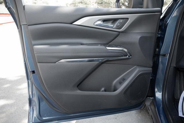 new 2026 Chevrolet Traverse car, priced at $47,215