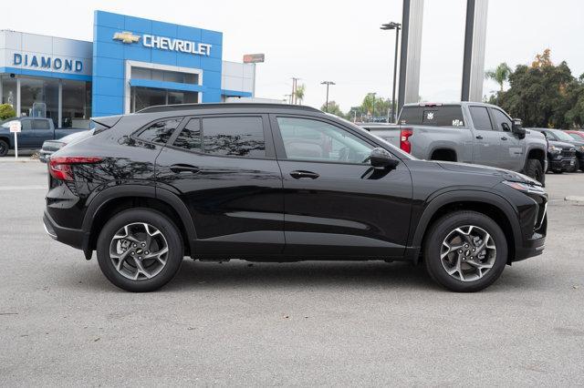 new 2025 Chevrolet Trax car, priced at $23,680