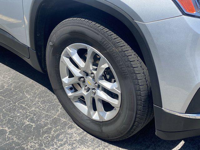 used 2021 Chevrolet Traverse car, priced at $25,888