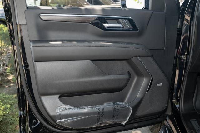 new 2025 Chevrolet Suburban car, priced at $74,449