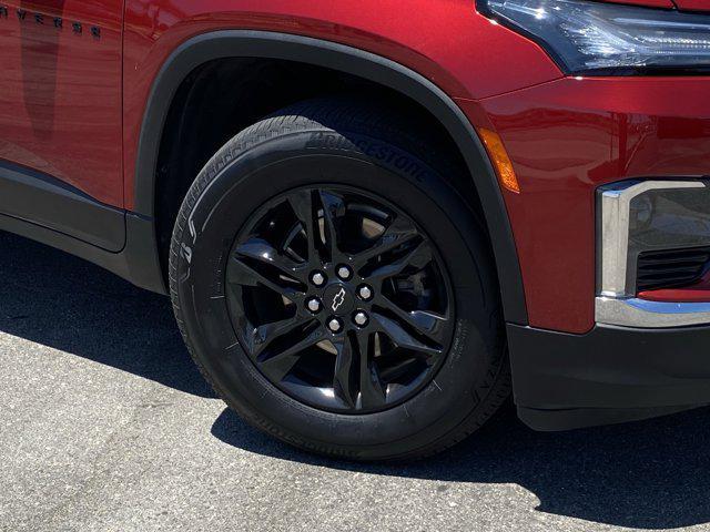used 2024 Chevrolet Traverse car, priced at $39,988