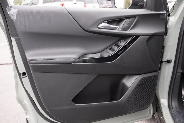 new 2025 Chevrolet Equinox car, priced at $28,005