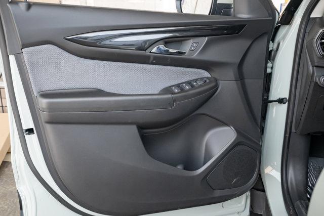 new 2025 Chevrolet TrailBlazer car, priced at $28,174