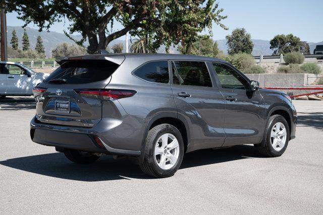 used 2024 Toyota Highlander car, priced at $33,691