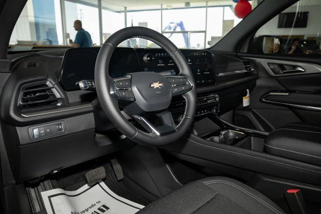 new 2025 Chevrolet Traverse car, priced at $43,610