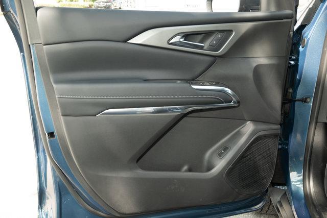 new 2026 Chevrolet Traverse car, priced at $48,390