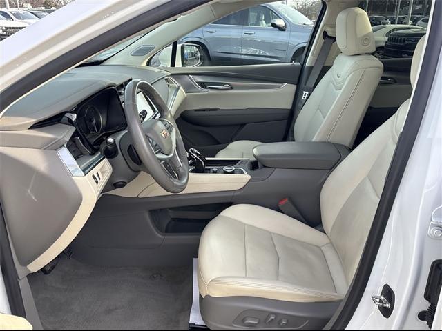 used 2023 Cadillac XT5 car, priced at $28,695