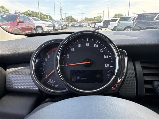 used 2018 MINI Hardtop car, priced at $12,495