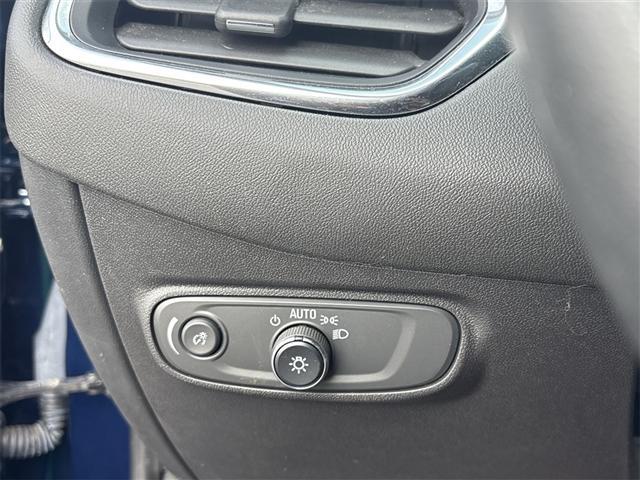 used 2022 Chevrolet Equinox car, priced at $19,995