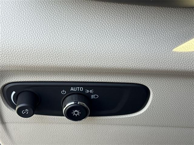 used 2023 Buick Envision car, priced at $22,945