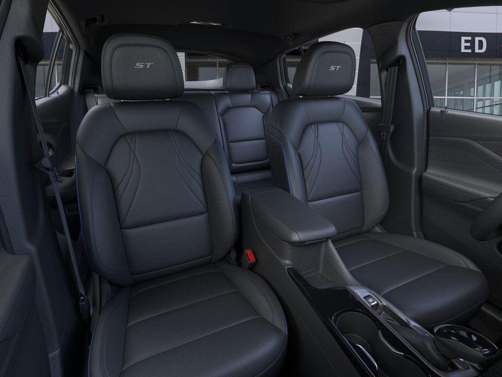new 2025 Buick Envista car, priced at $28,990