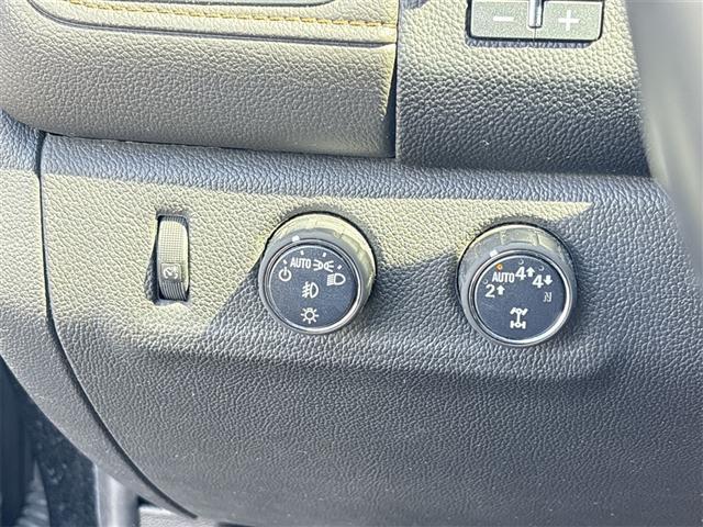 used 2022 GMC Canyon car, priced at $31,995