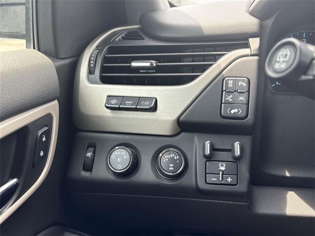 used 2019 GMC Yukon car, priced at $37,995