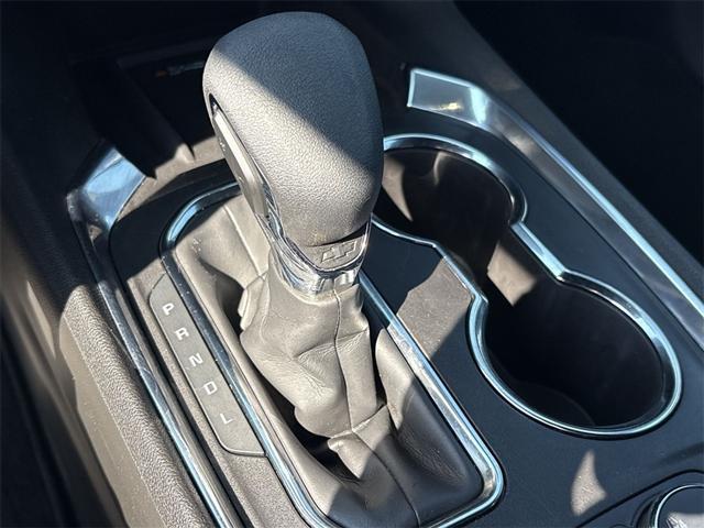 used 2023 Chevrolet Traverse car, priced at $30,995