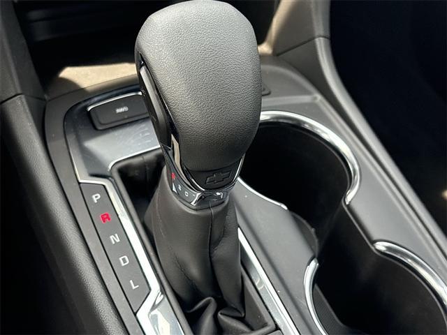 used 2022 Chevrolet Equinox car, priced at $22,495