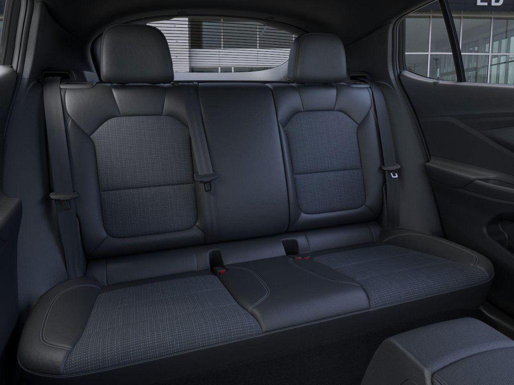 new 2025 Buick Envista car, priced at $26,542