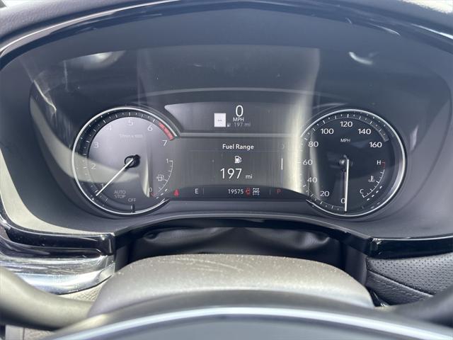 used 2022 Cadillac XT5 car, priced at $31,989
