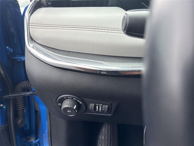 used 2022 Jeep Compass car, priced at $21,425