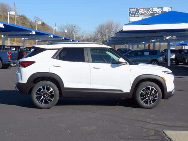 new 2025 Chevrolet TrailBlazer car, priced at $29,527