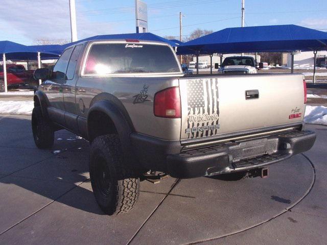 used 2000 GMC Sonoma car, priced at $4,995