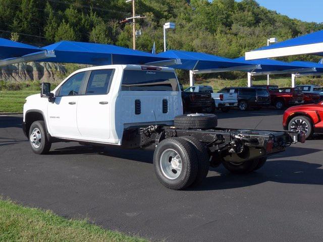 new 2025 Chevrolet Silverado 3500 car, priced at $52,410