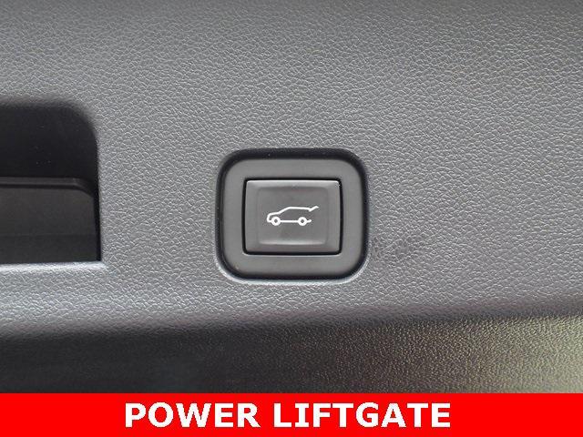 used 2024 Chevrolet Traverse car, priced at $45,496