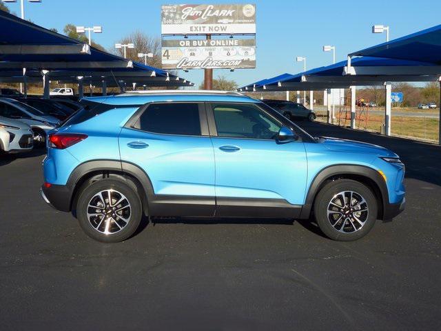 new 2025 Chevrolet TrailBlazer car, priced at $28,735