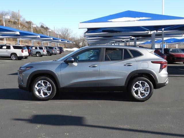 new 2025 Chevrolet Trax car, priced at $22,925