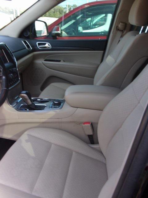 used 2021 Jeep Grand Cherokee car, priced at $22,935