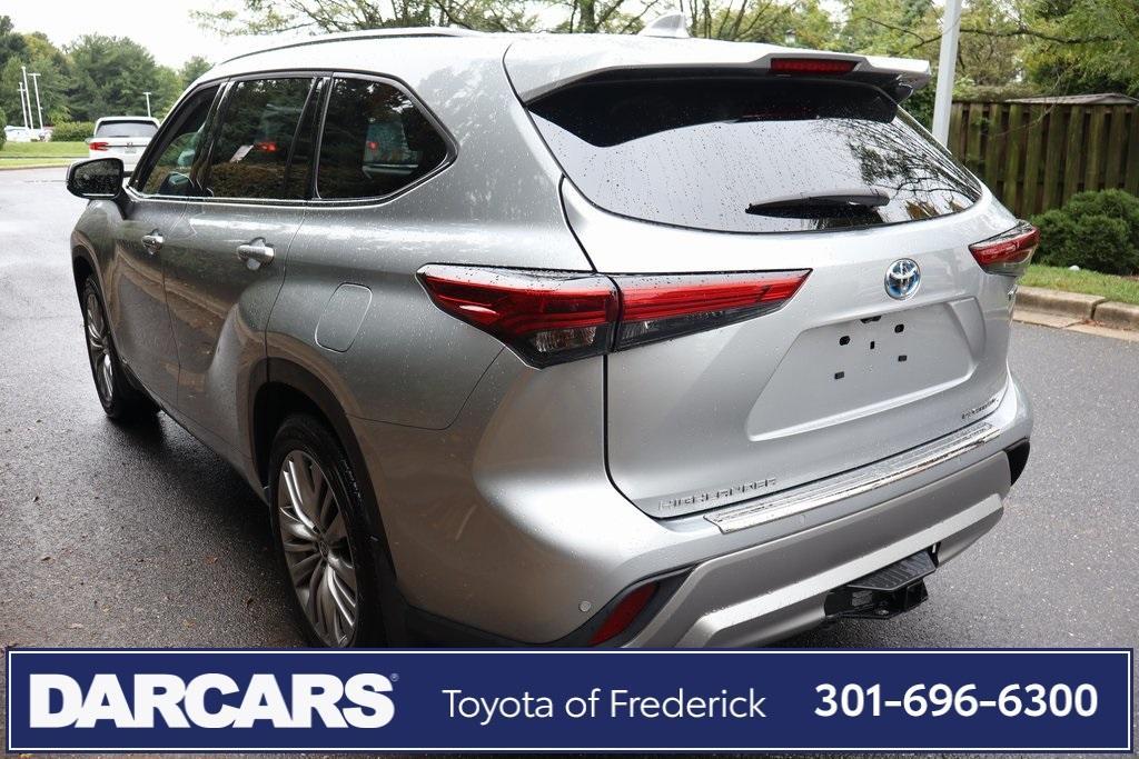 used 2023 Toyota Highlander Hybrid car, priced at $47,991