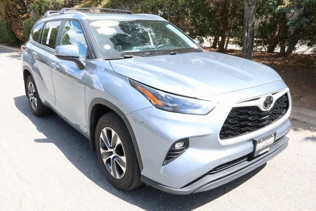 used 2023 Toyota Highlander car, priced at $31,440