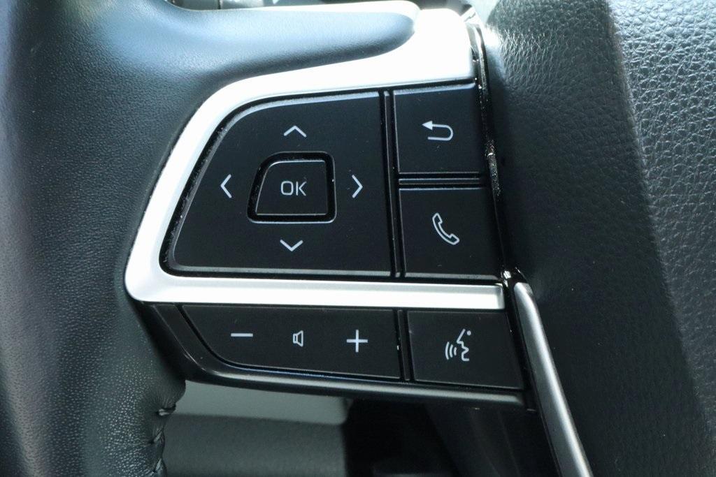 used 2023 Toyota Highlander car, priced at $30,940