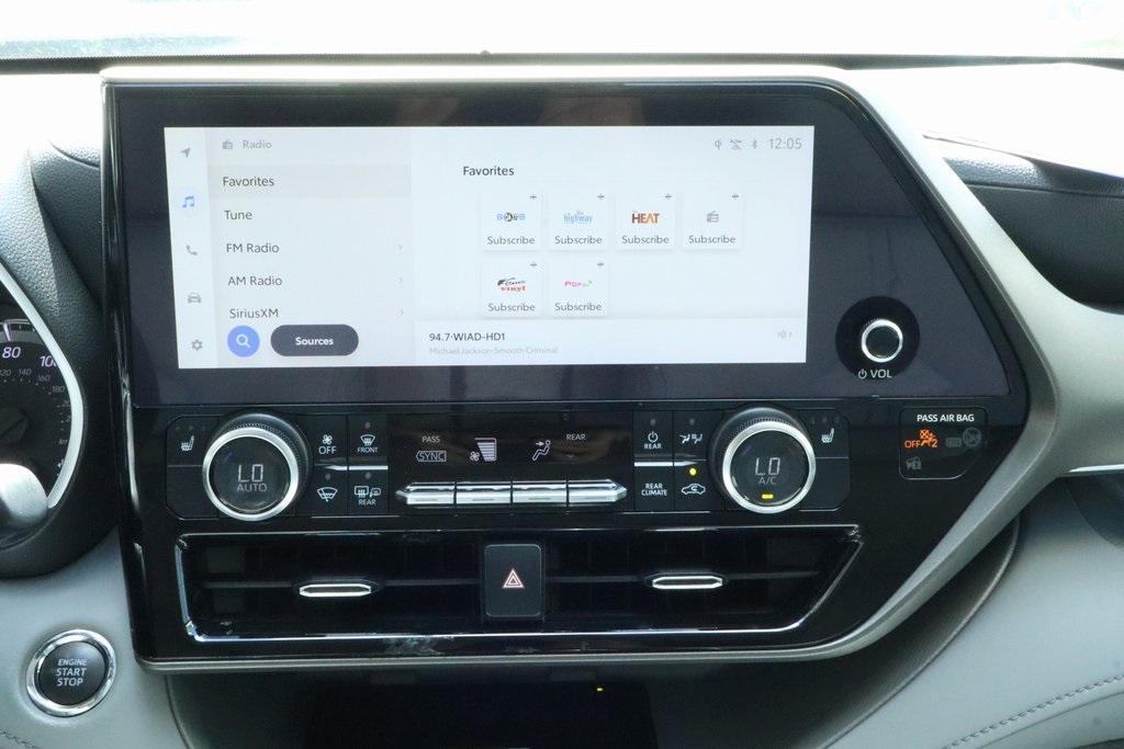 used 2023 Toyota Highlander car, priced at $30,940