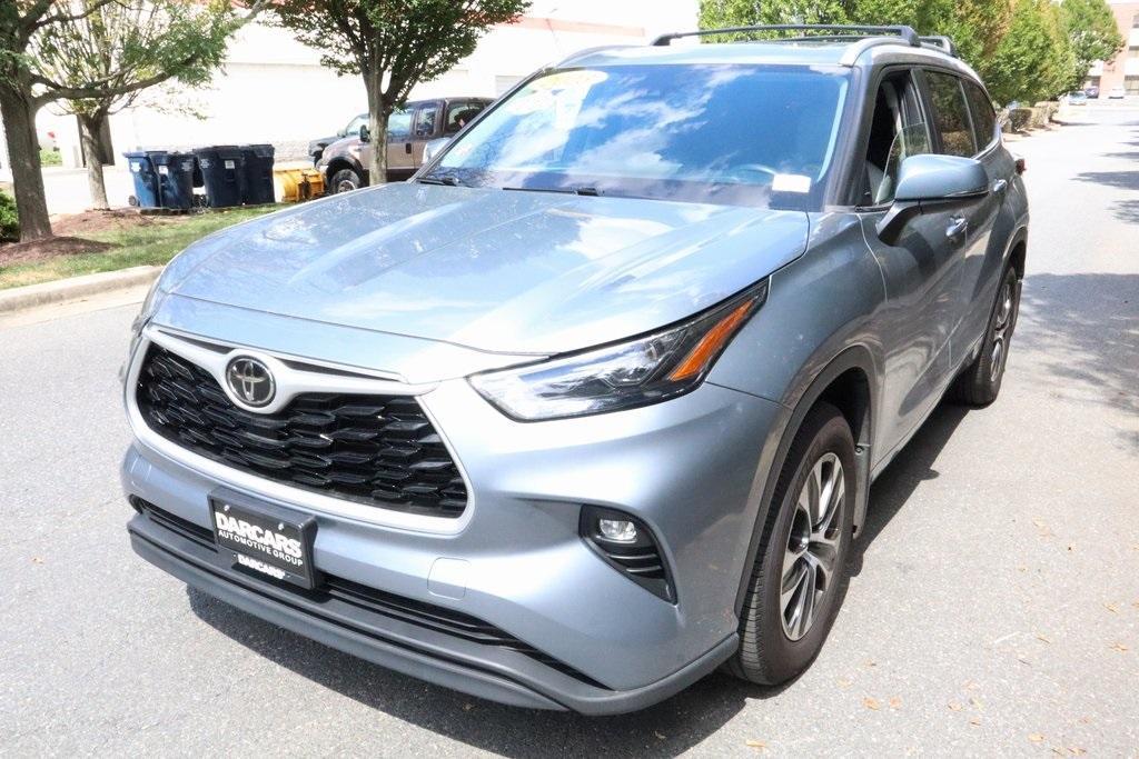 used 2023 Toyota Highlander car, priced at $30,940