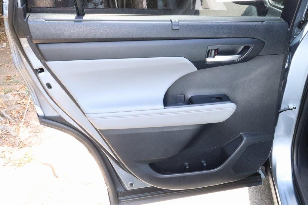 used 2023 Toyota Highlander car, priced at $30,940