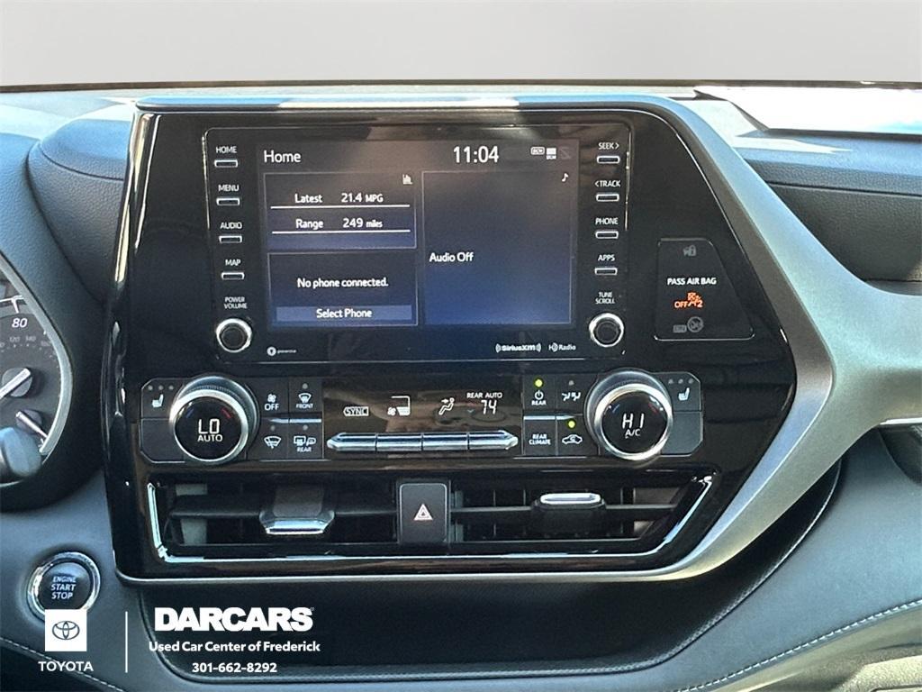 used 2022 Toyota Highlander car, priced at $32,740
