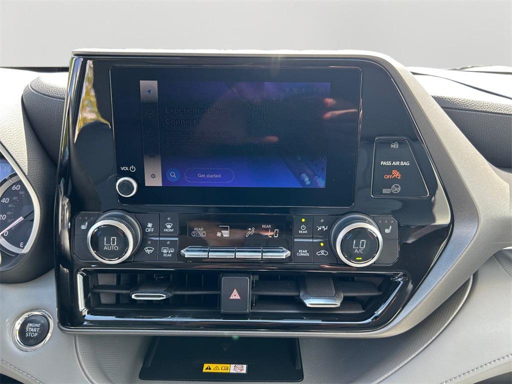 used 2023 Toyota Highlander car, priced at $34,840