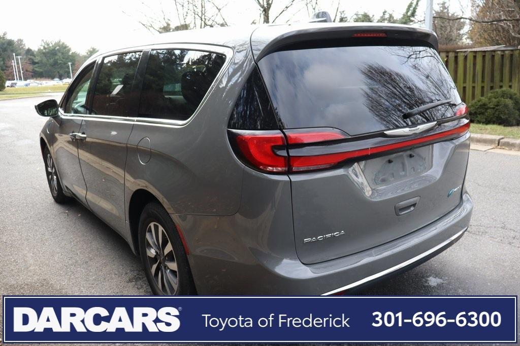 used 2022 Chrysler Pacifica Hybrid car, priced at $22,491