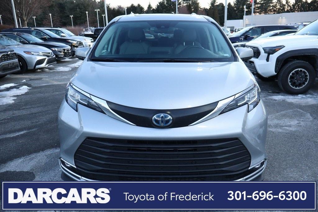 used 2023 Toyota Sienna car, priced at $40,691