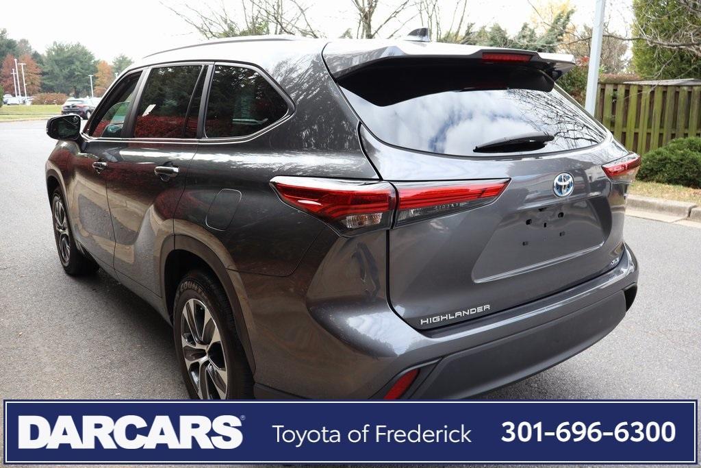 used 2023 Toyota Highlander Hybrid car, priced at $42,991