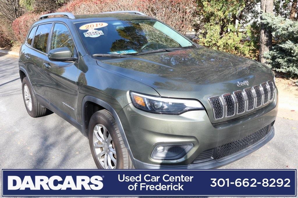 used 2019 Jeep Cherokee car, priced at $10,940