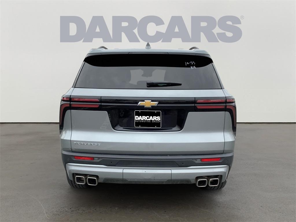 used 2025 Chevrolet Traverse car, priced at $32,940