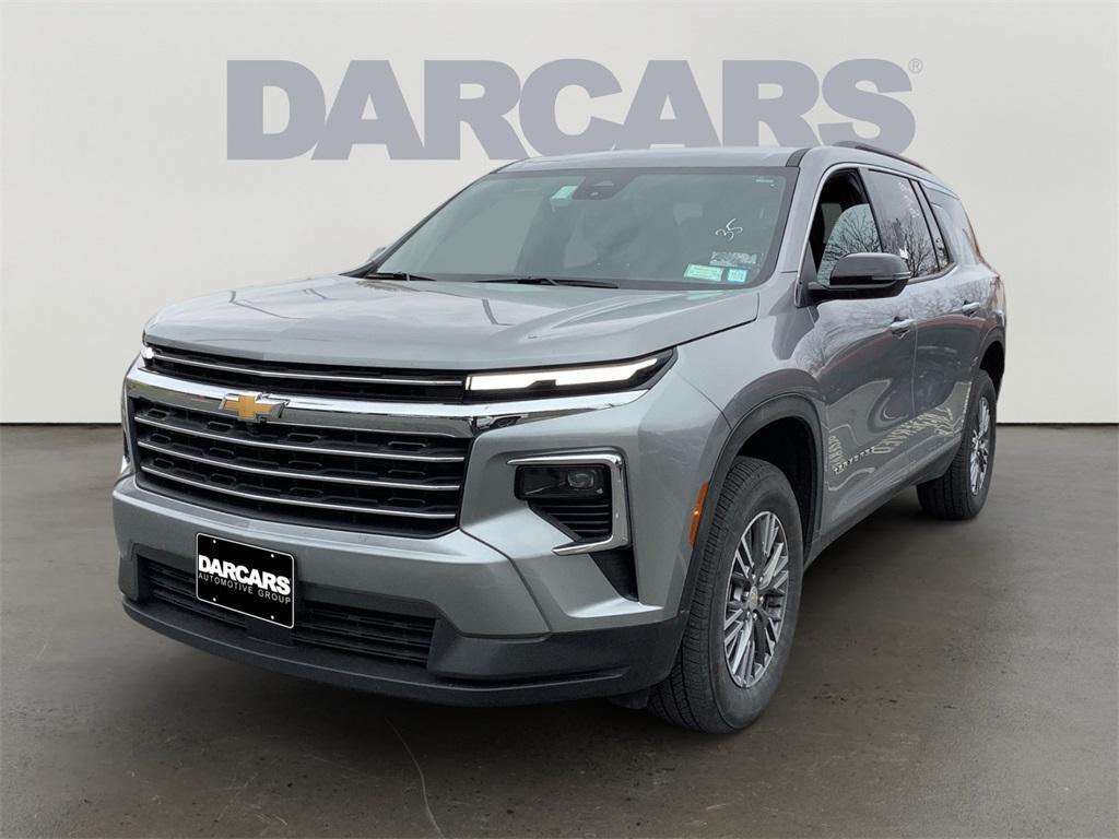 used 2025 Chevrolet Traverse car, priced at $32,940